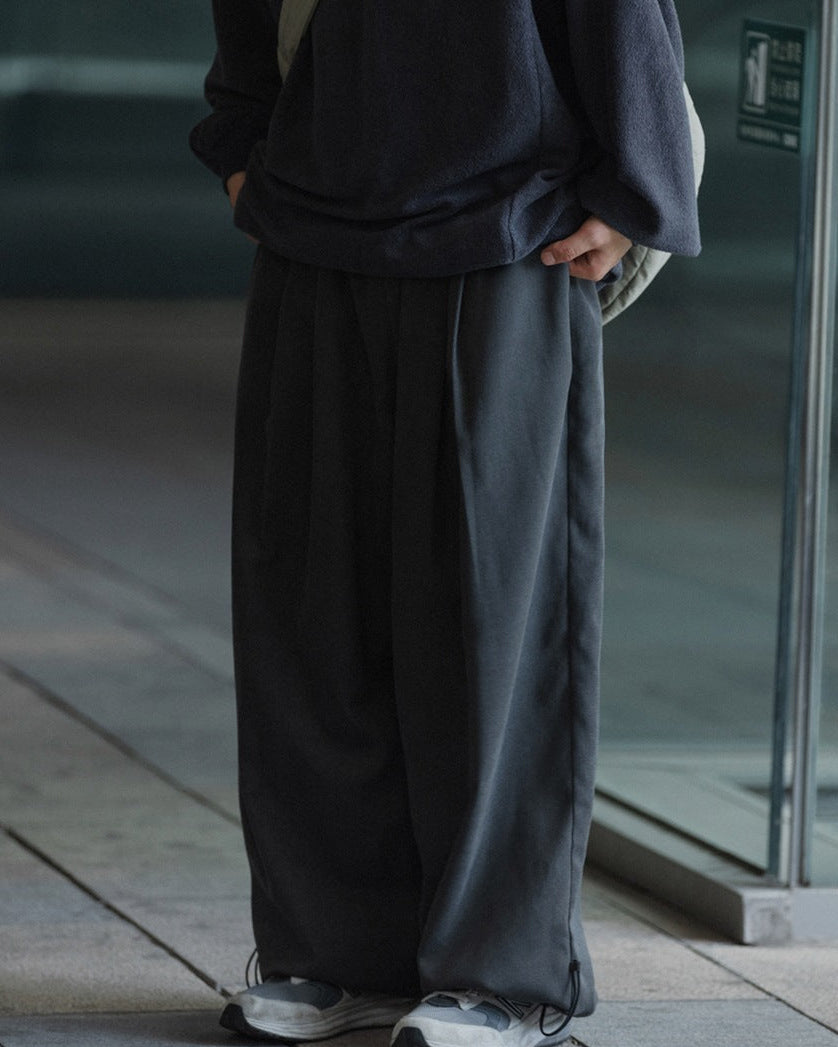 The Fieldform Loose Straight Pants