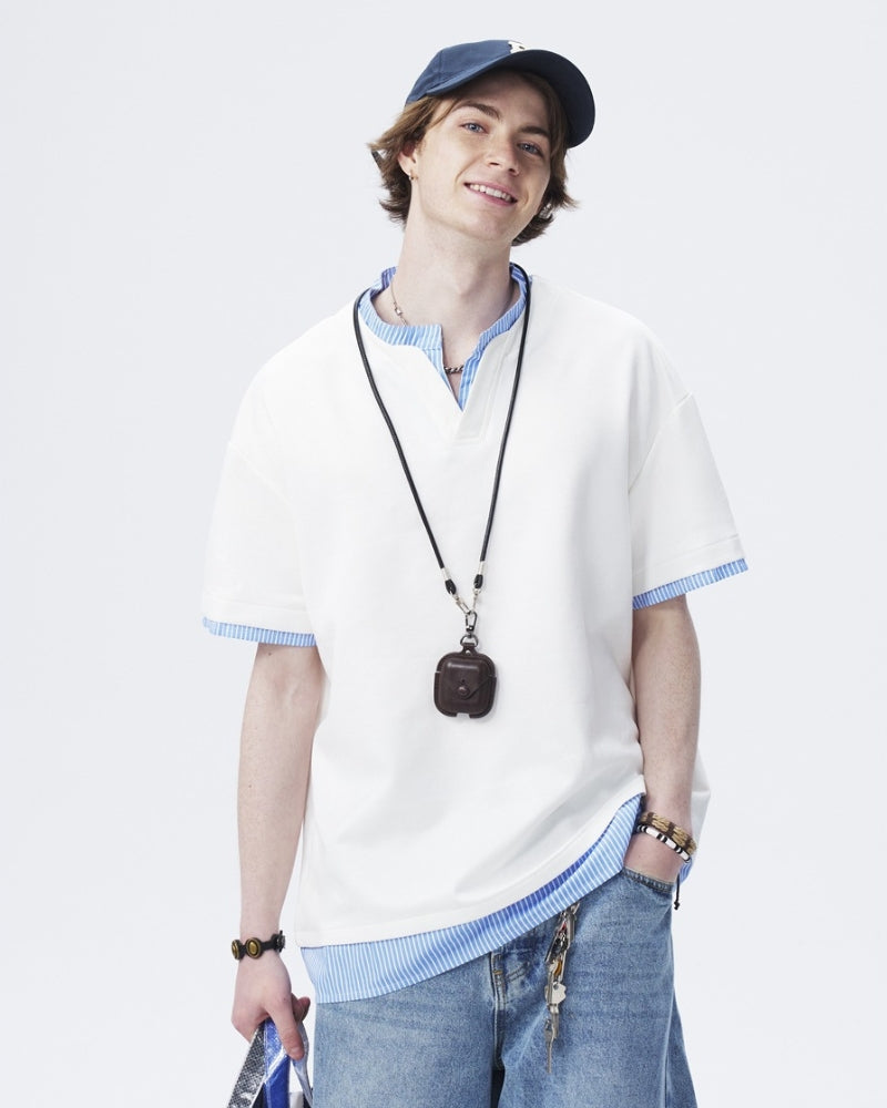 Camisola de manga curta com colarinho em camadas