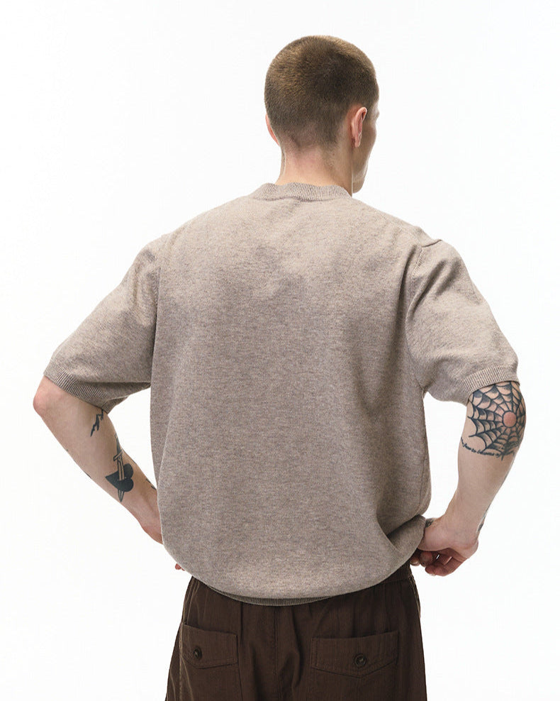 Mjuk och mysig kortärmad stickad T-shirt