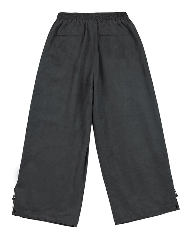 The Fieldform Loose Straight Pants