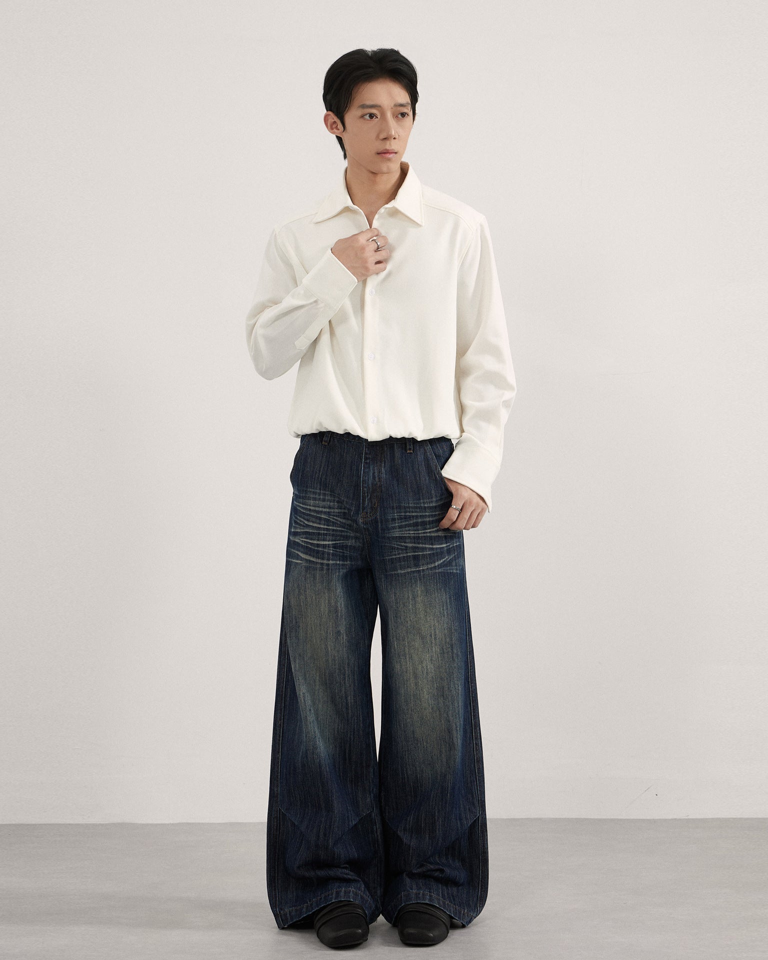 The Whisper Fade Pleated Jeans