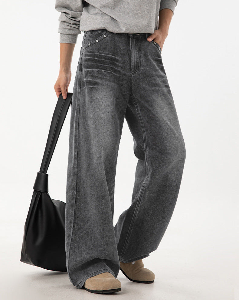 铆钉褪色直筒牛仔裤