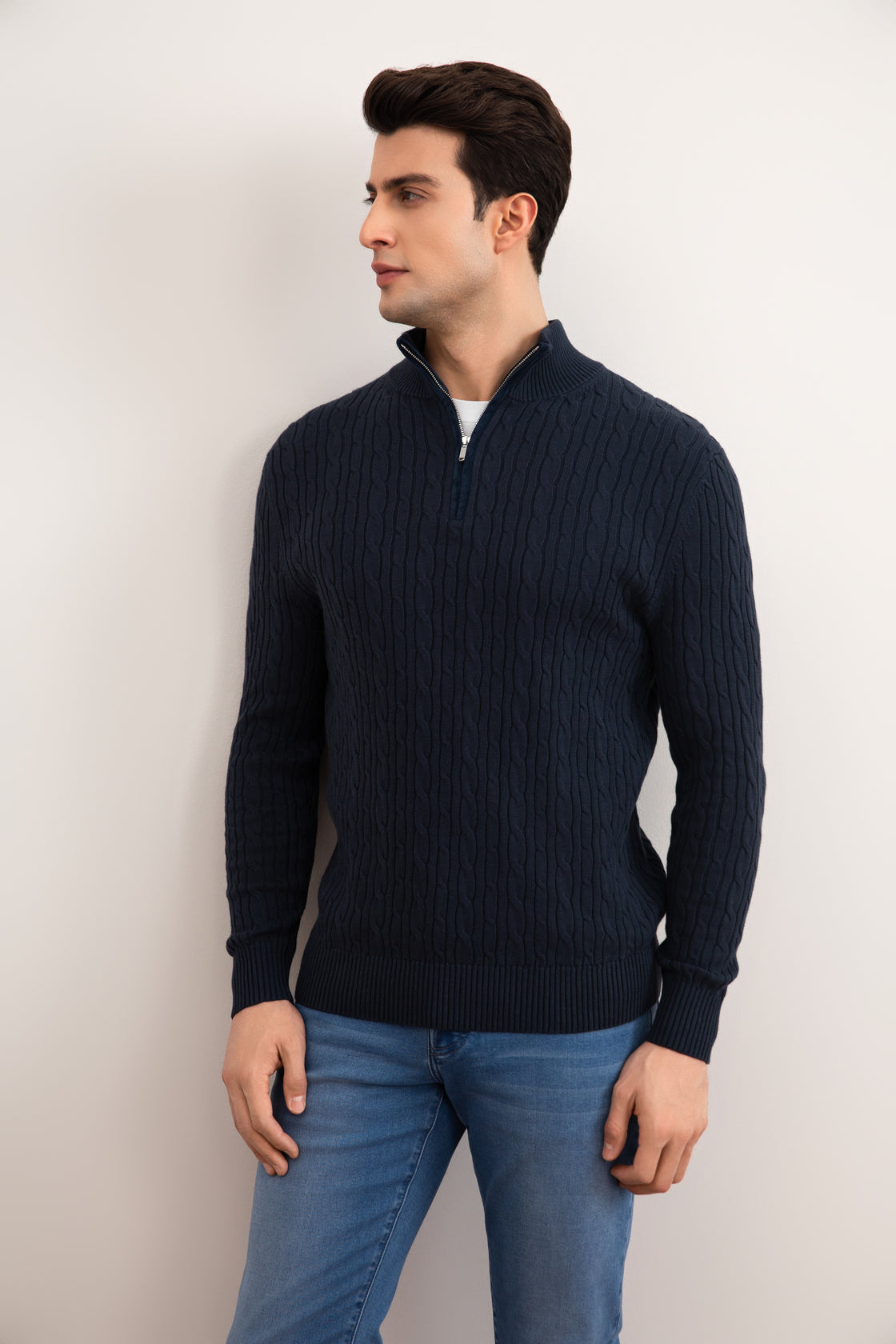سترة زرقاء محبوكة half-zip كابل محبوكة half-zip أزرق