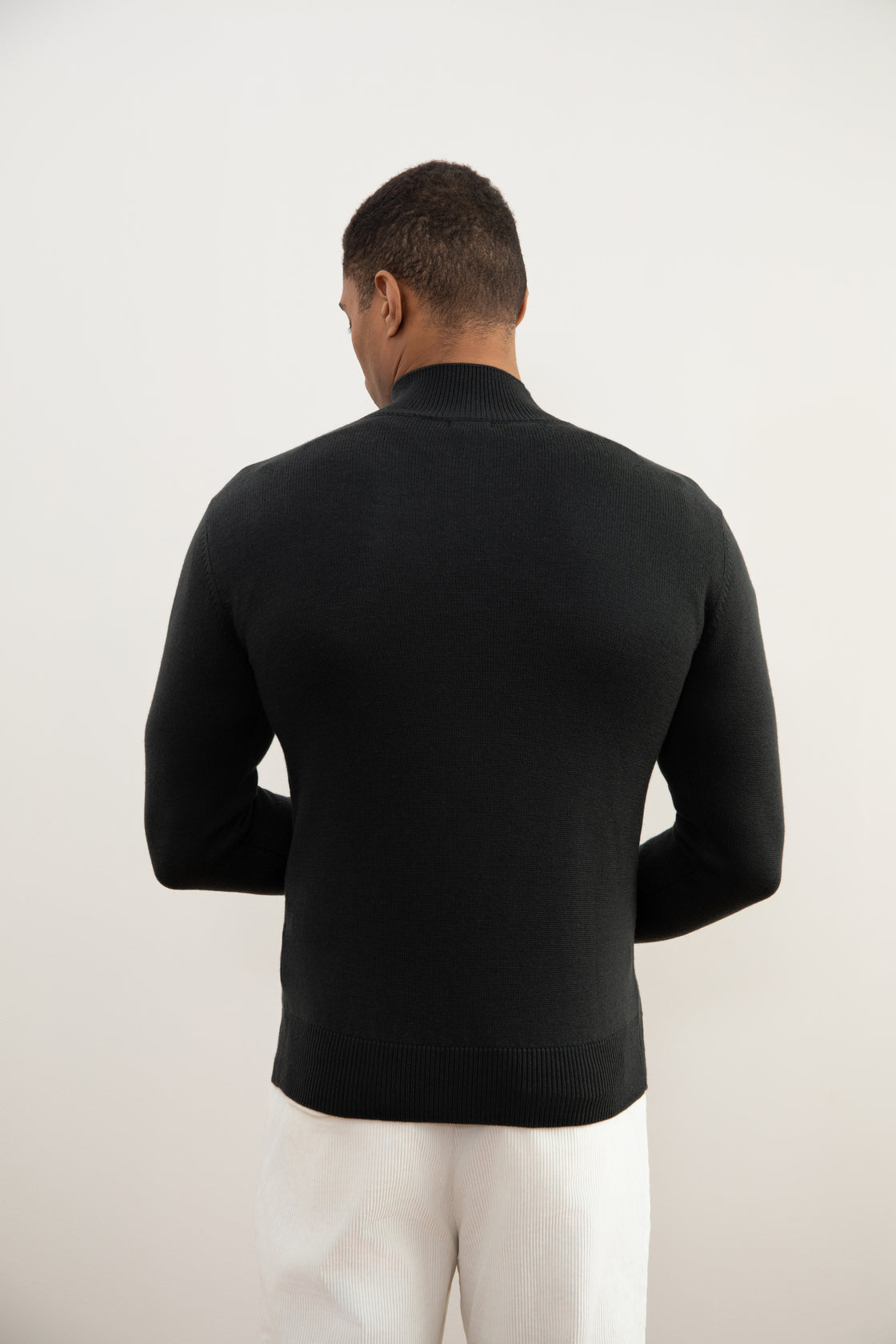 كنزة Half-Zip من صوف الميرينو الرمادي الداكن