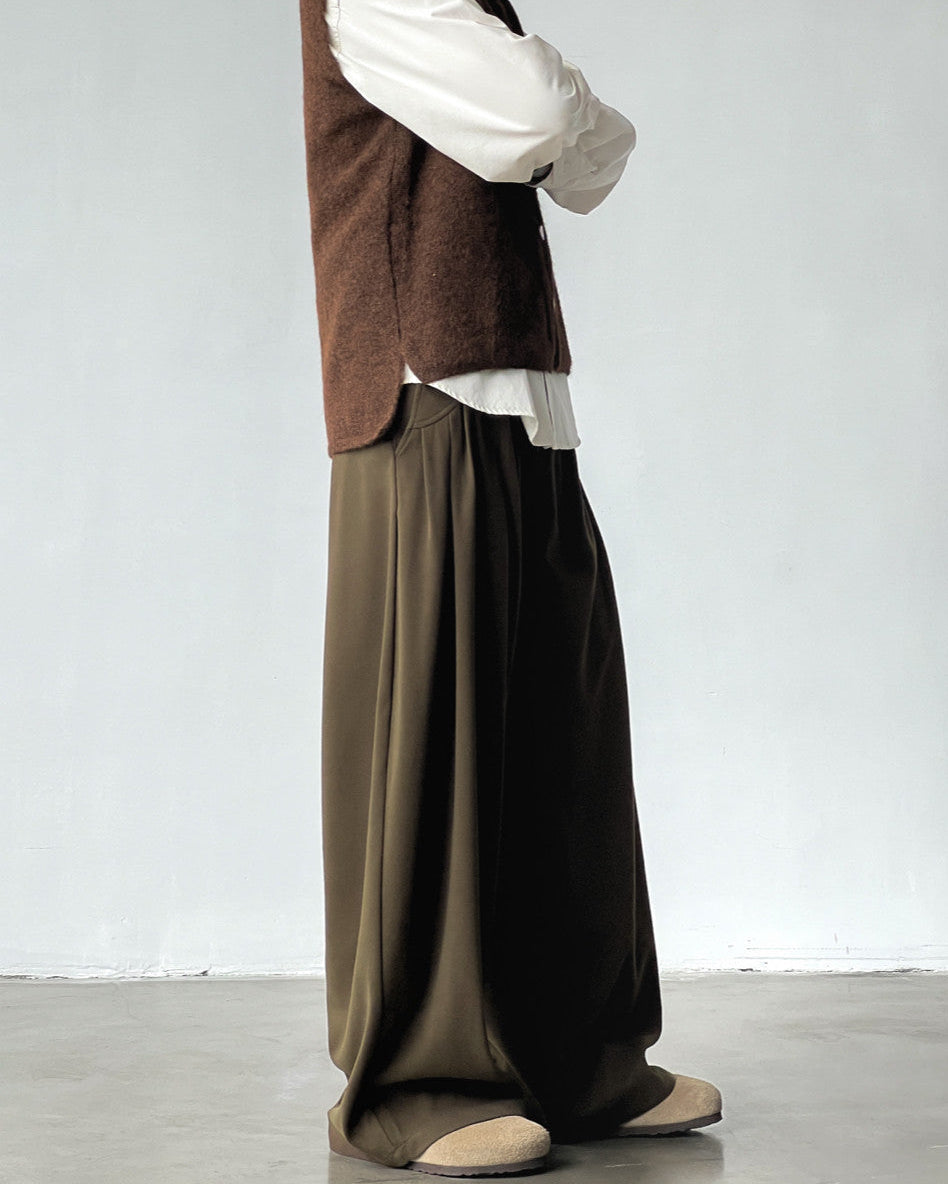 Pleated Wide-Leg Tailored Trousers
