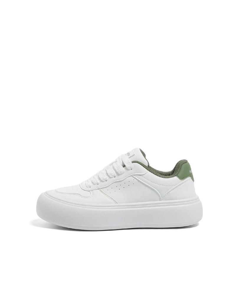 Klassische Olive Court Sneakers