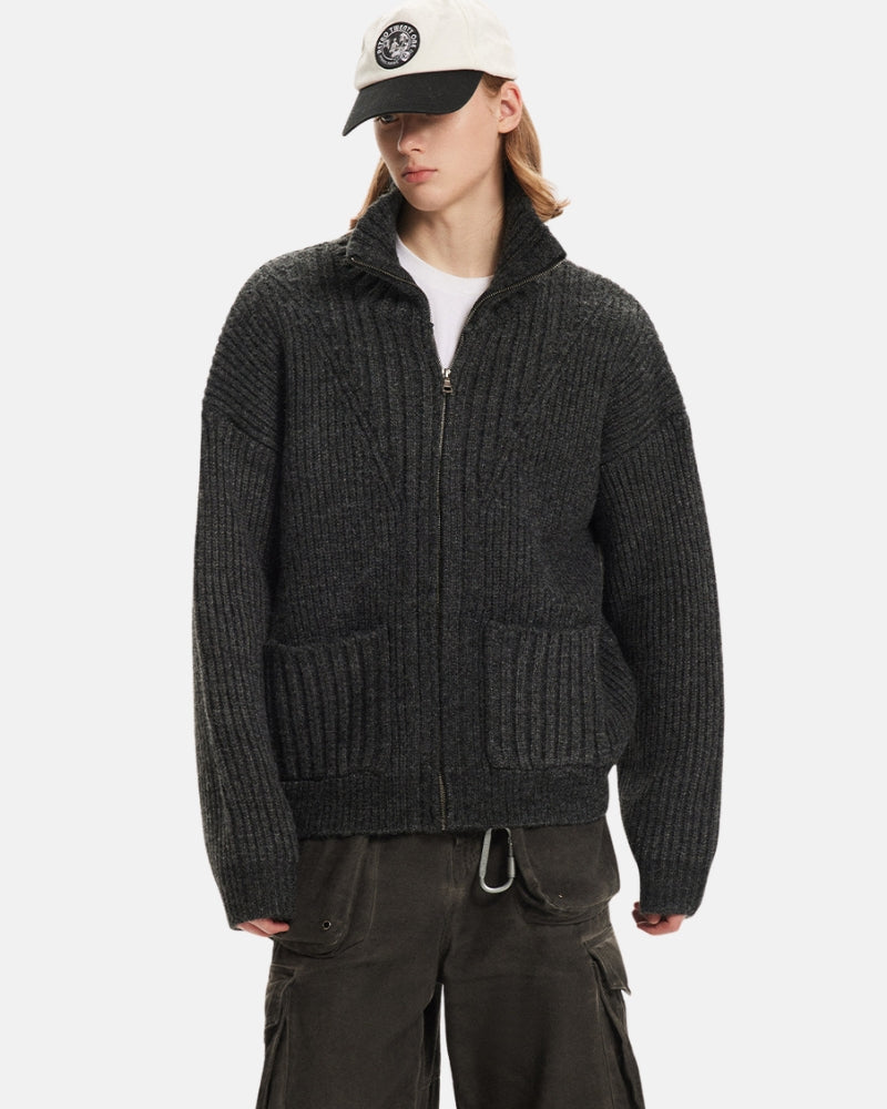 Gerippte Strickjacke mit Reißverschluss aus Wolle