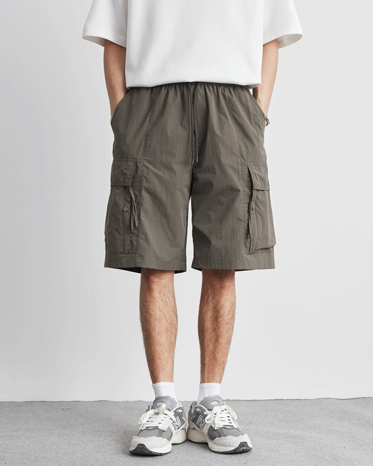 Kniehohe Cargo-Shorts