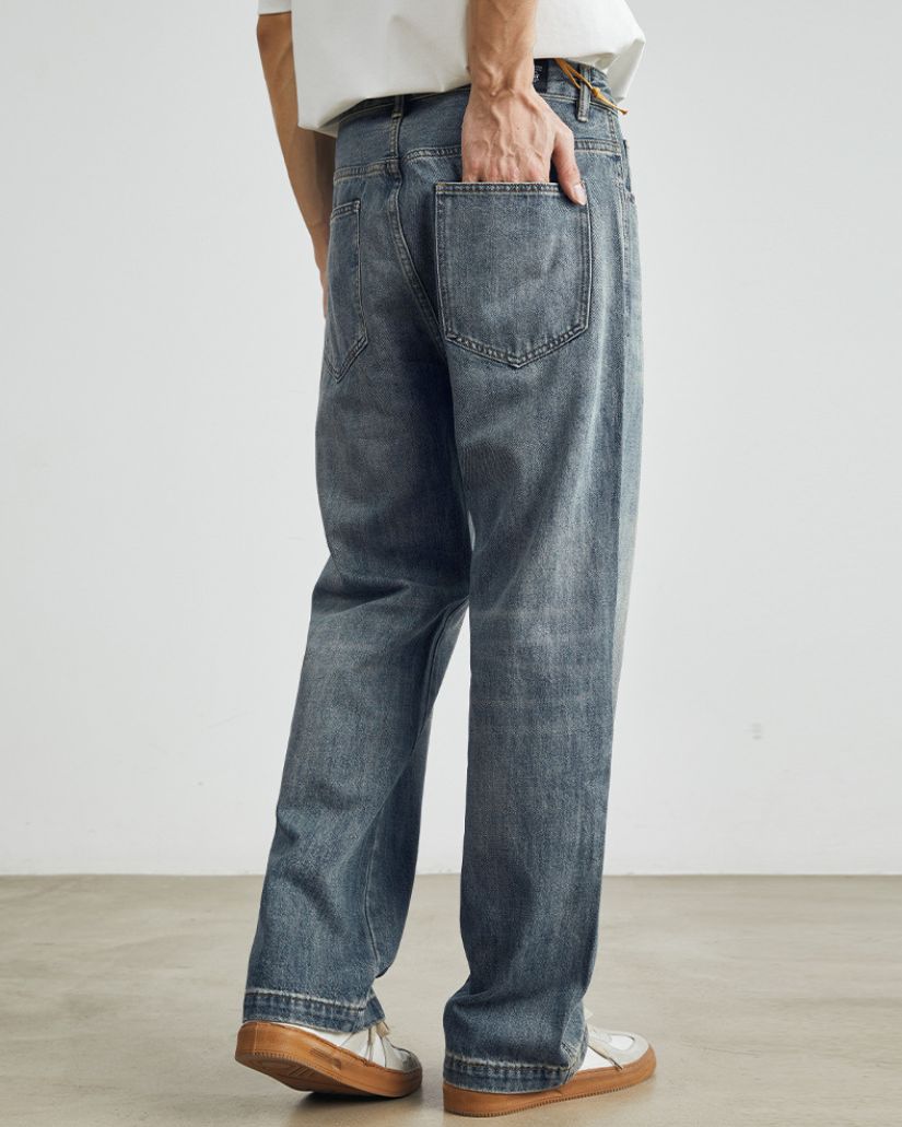 Klassische Fade Straight-Leg Jeans