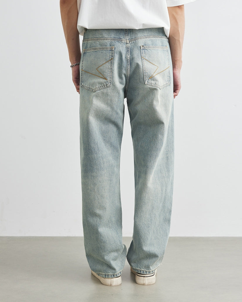 Entspannte Taper-Jeans mit Vintage-Waschung