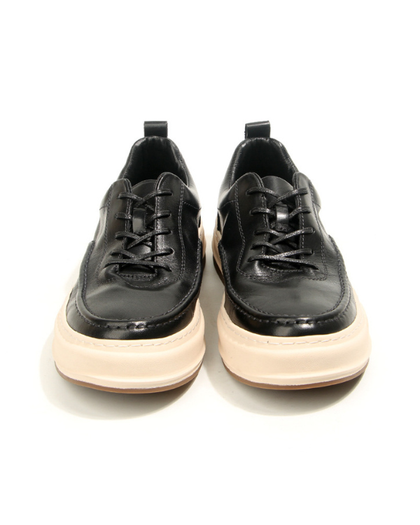 Der schwarze Moc-Toe-Leder-Sneaker