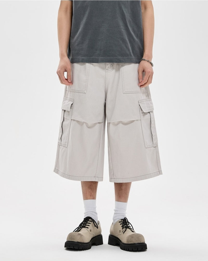 Übergroße Cargo-Bermudashorts