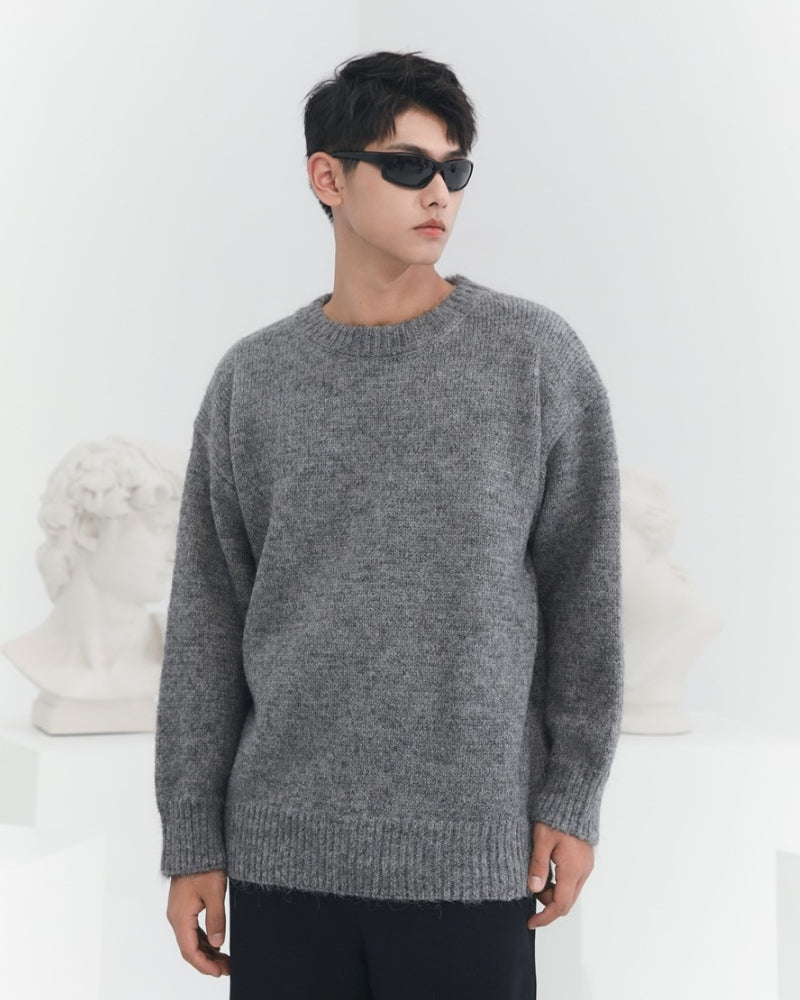 Strickpullover mit Rundhalsausschnitt in lockerer Passform aus Mischgewebe
