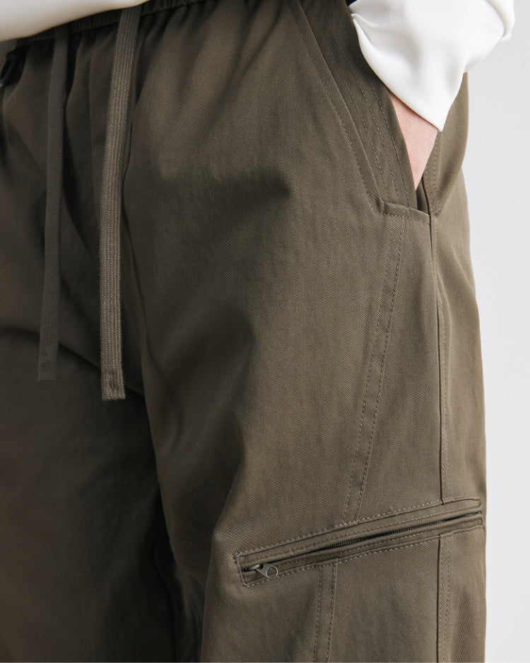 24/7 Relaxed Drawstring Waistband Trousers mit seitlichen Reißverschlüssen