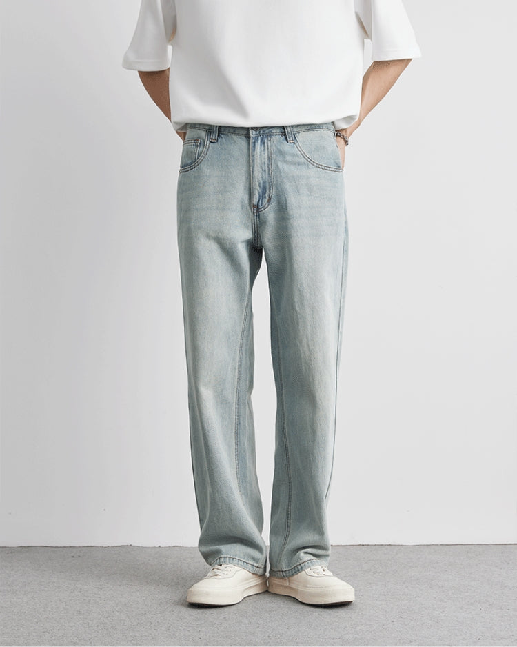 Relaxte Jeans mit Wolkenwaschung
