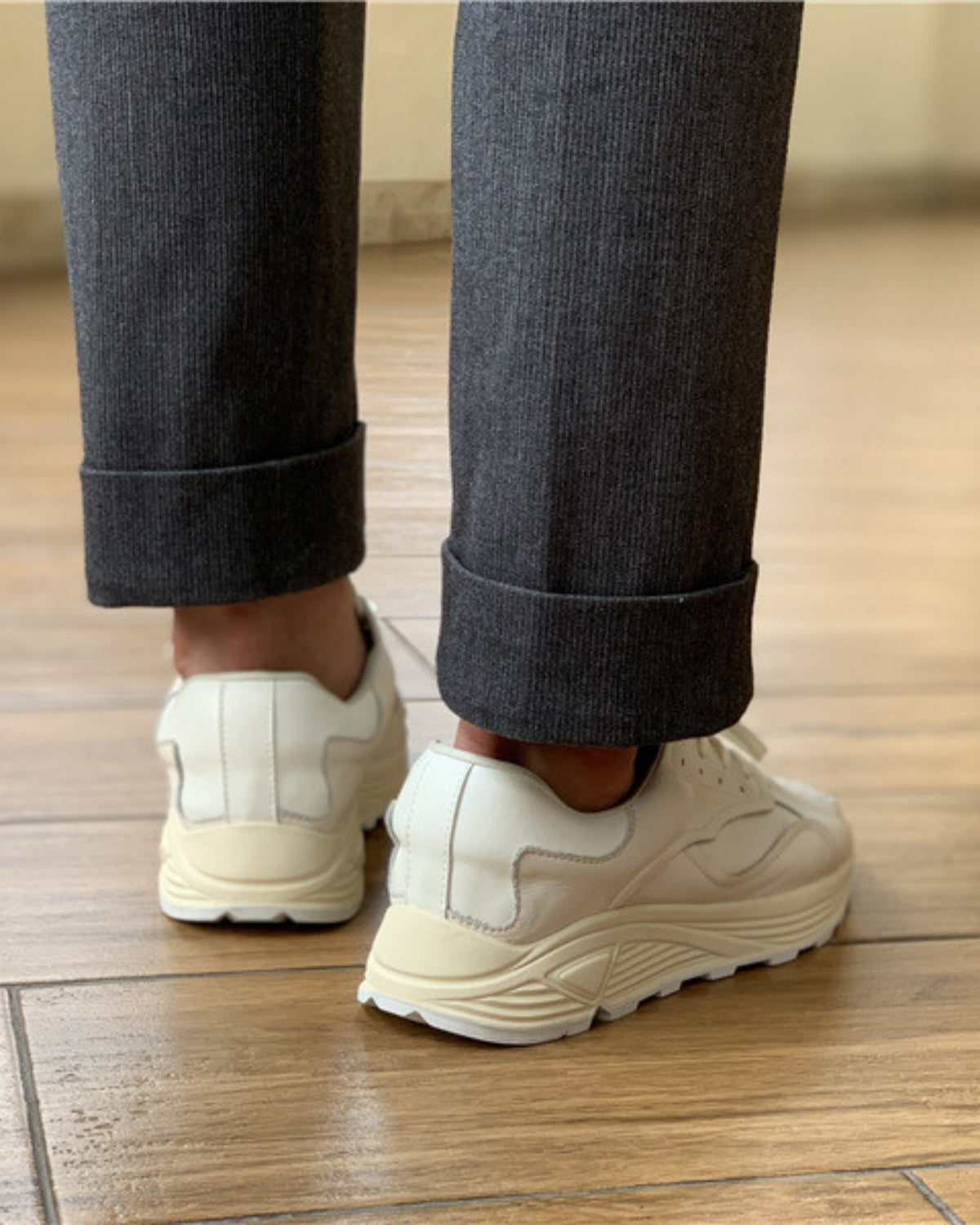 Genuine Leather Retro Casual Sneakers