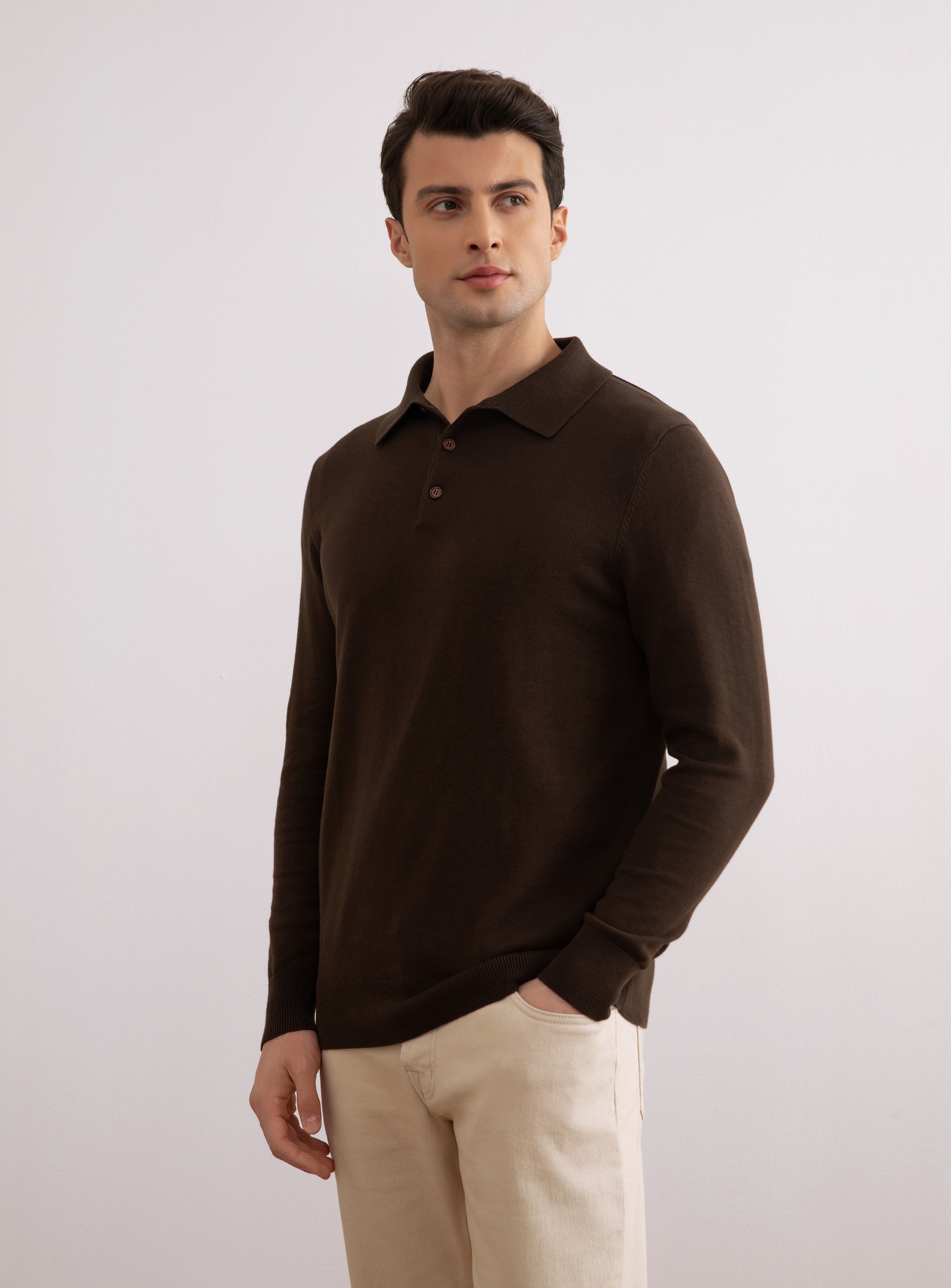 Polo clásico marrón
