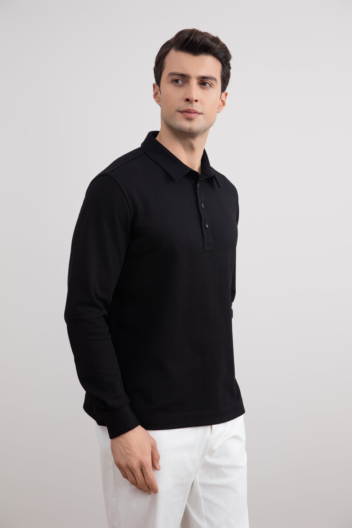Polo de punto negro