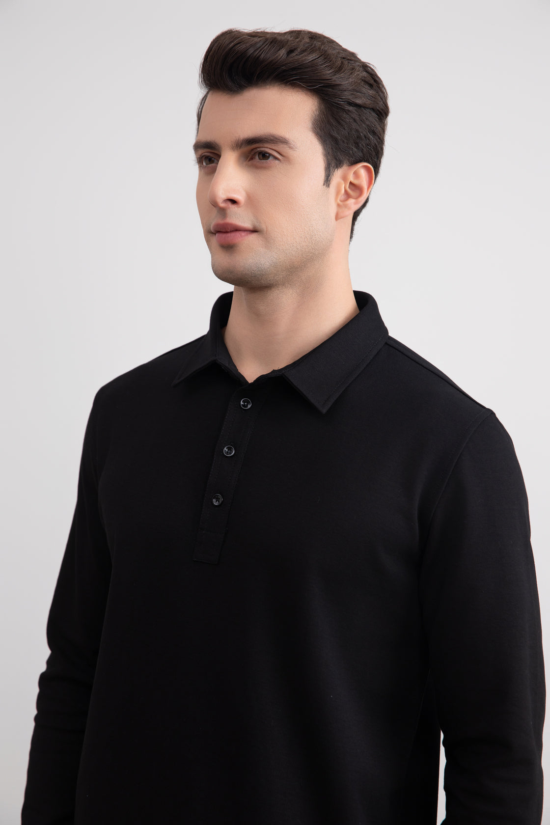 Polo de punto negro