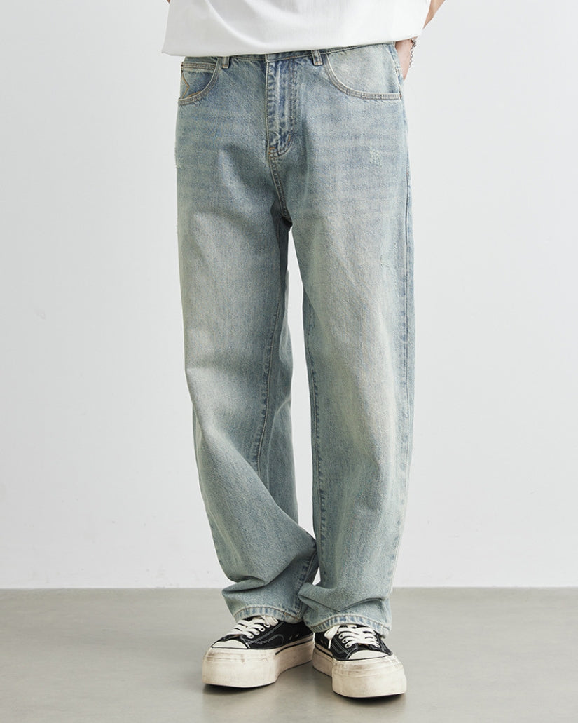 Entspannte Taper-Jeans mit Vintage-Waschung