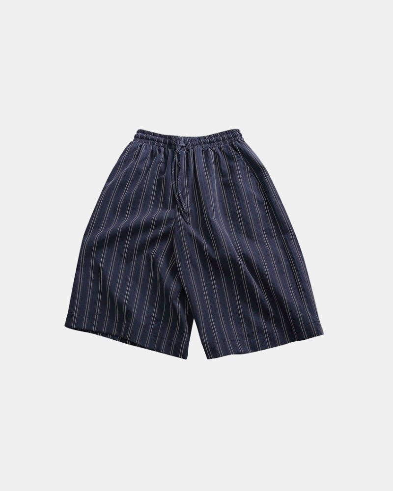 Entspannte Nadelstreifenshorts