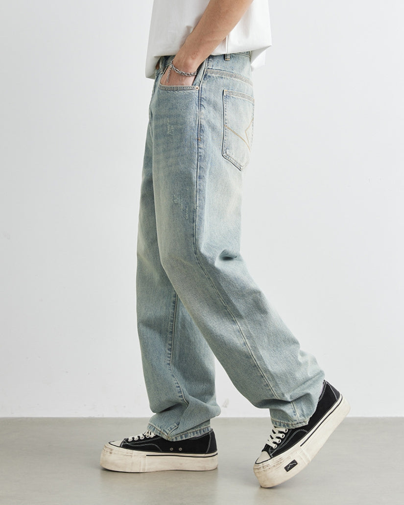 Entspannte Taper-Jeans mit Vintage-Waschung