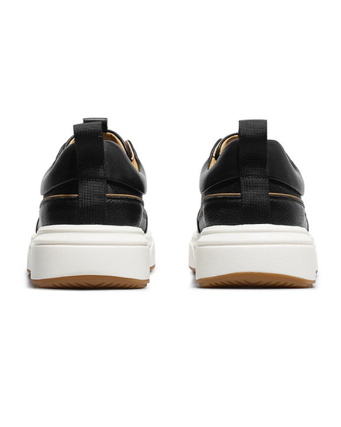 Der schwarze AeroWeave Evolution Laceless Sneaker