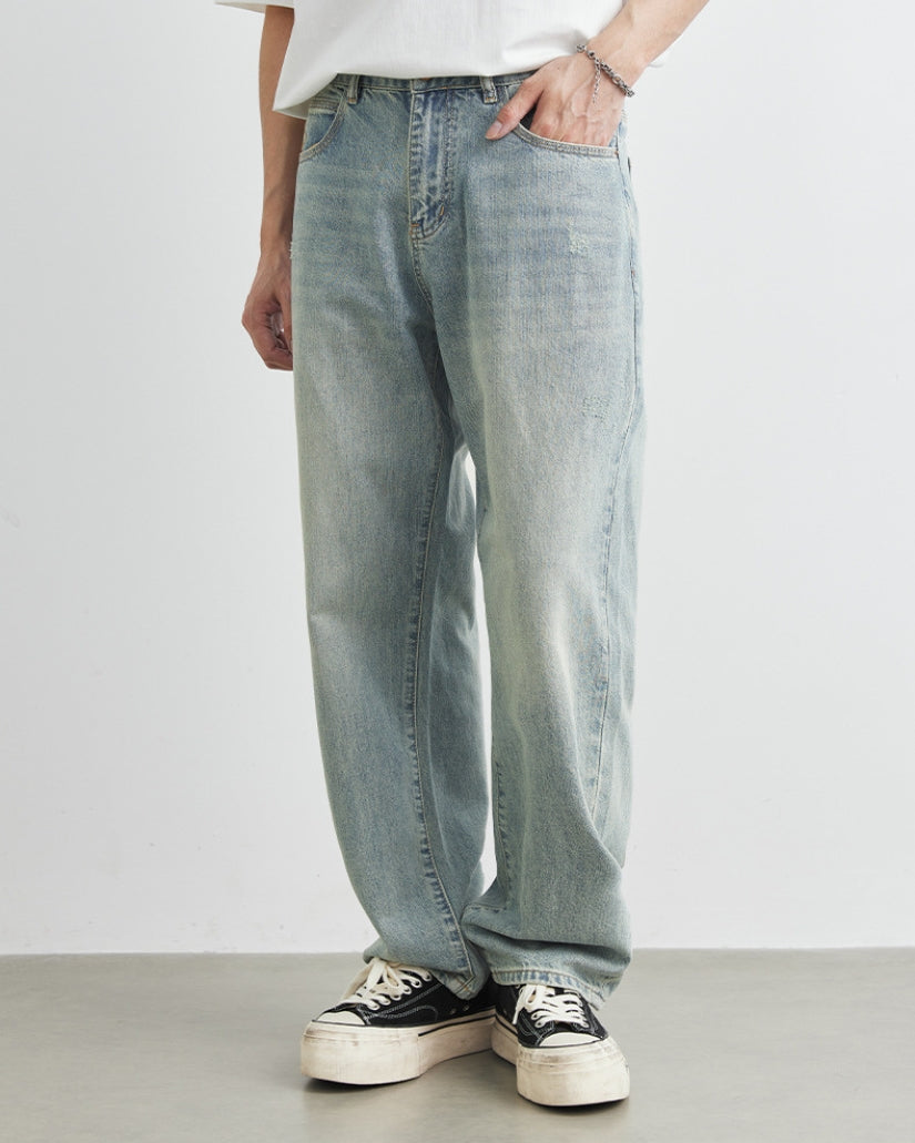 Entspannte Taper-Jeans mit Vintage-Waschung