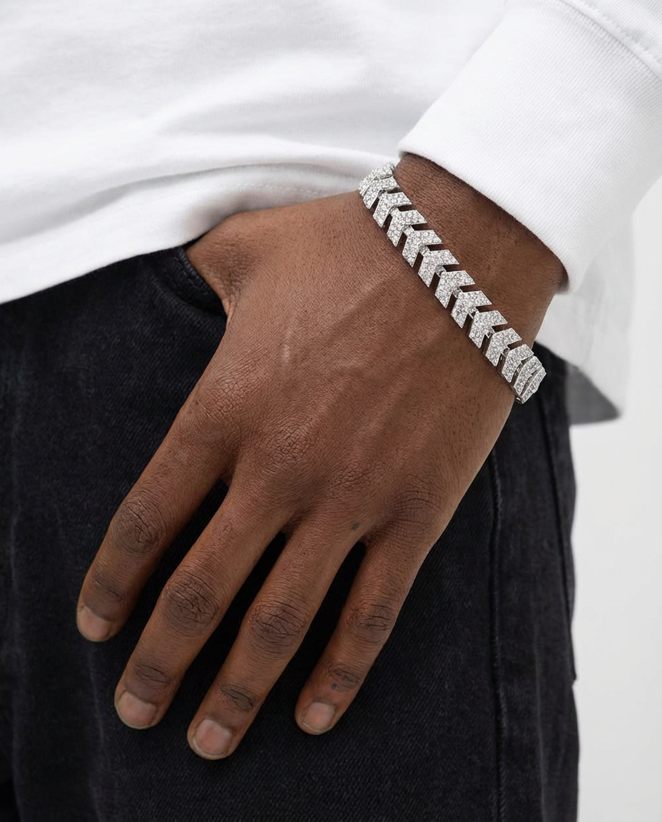 Icon Pavé Arrow Link Bracelet