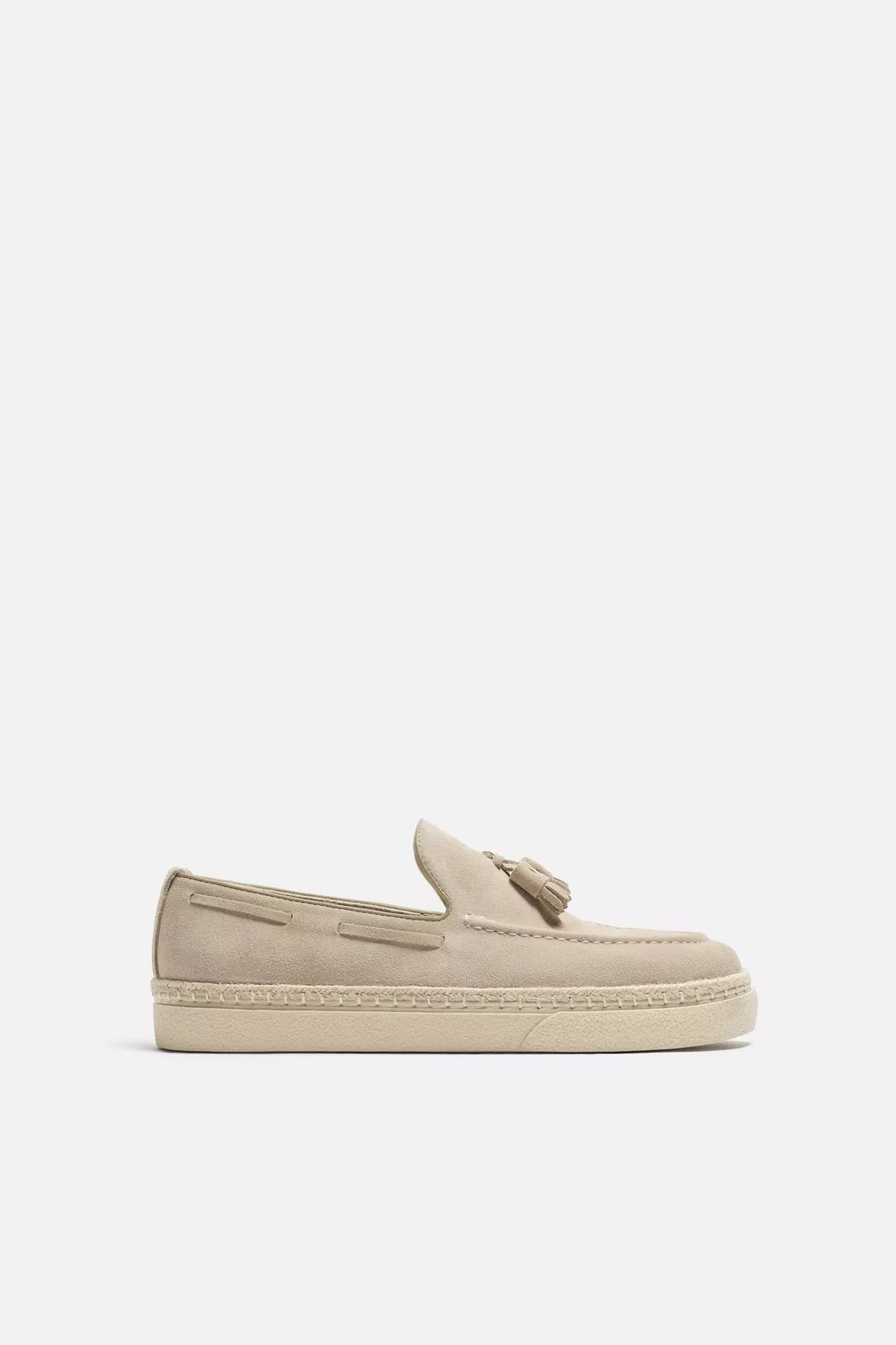 MOCASSINS DÉCONTRACTÉS EN CUIR AVEC GLANDS
