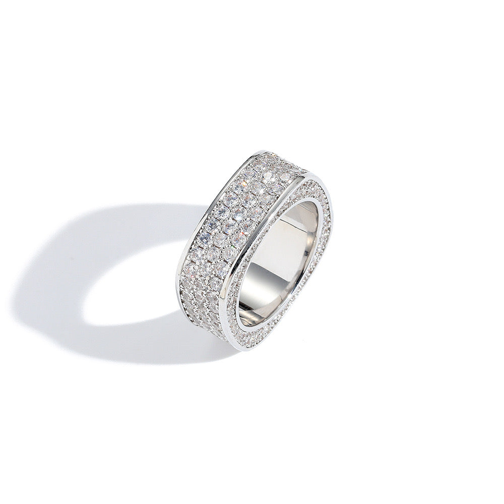 110. Diamant-Klassik-Ring