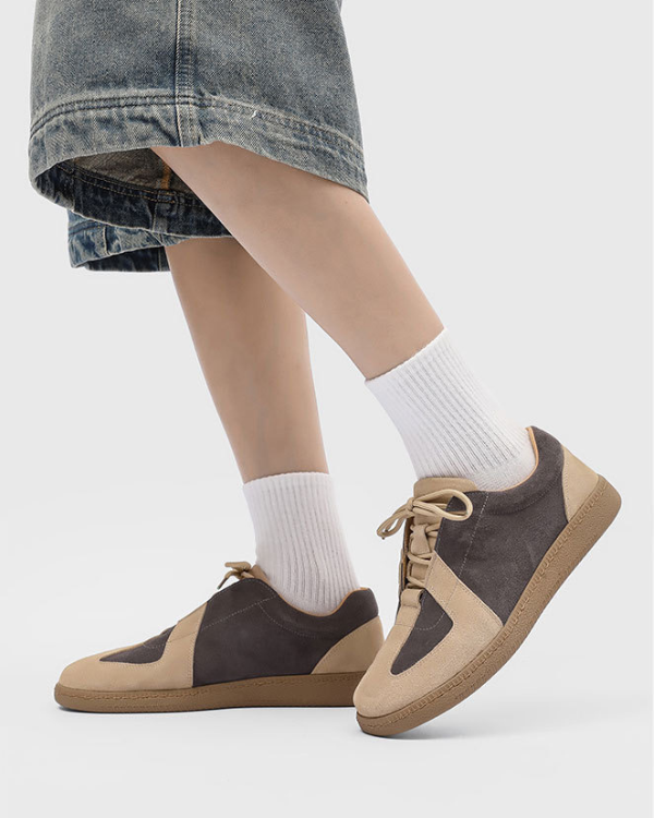 Klassische deutsche Trainer Low Sneakers