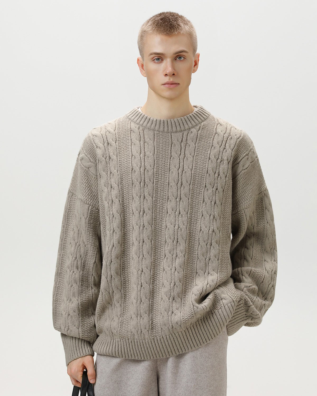 Pull en maille torsadée