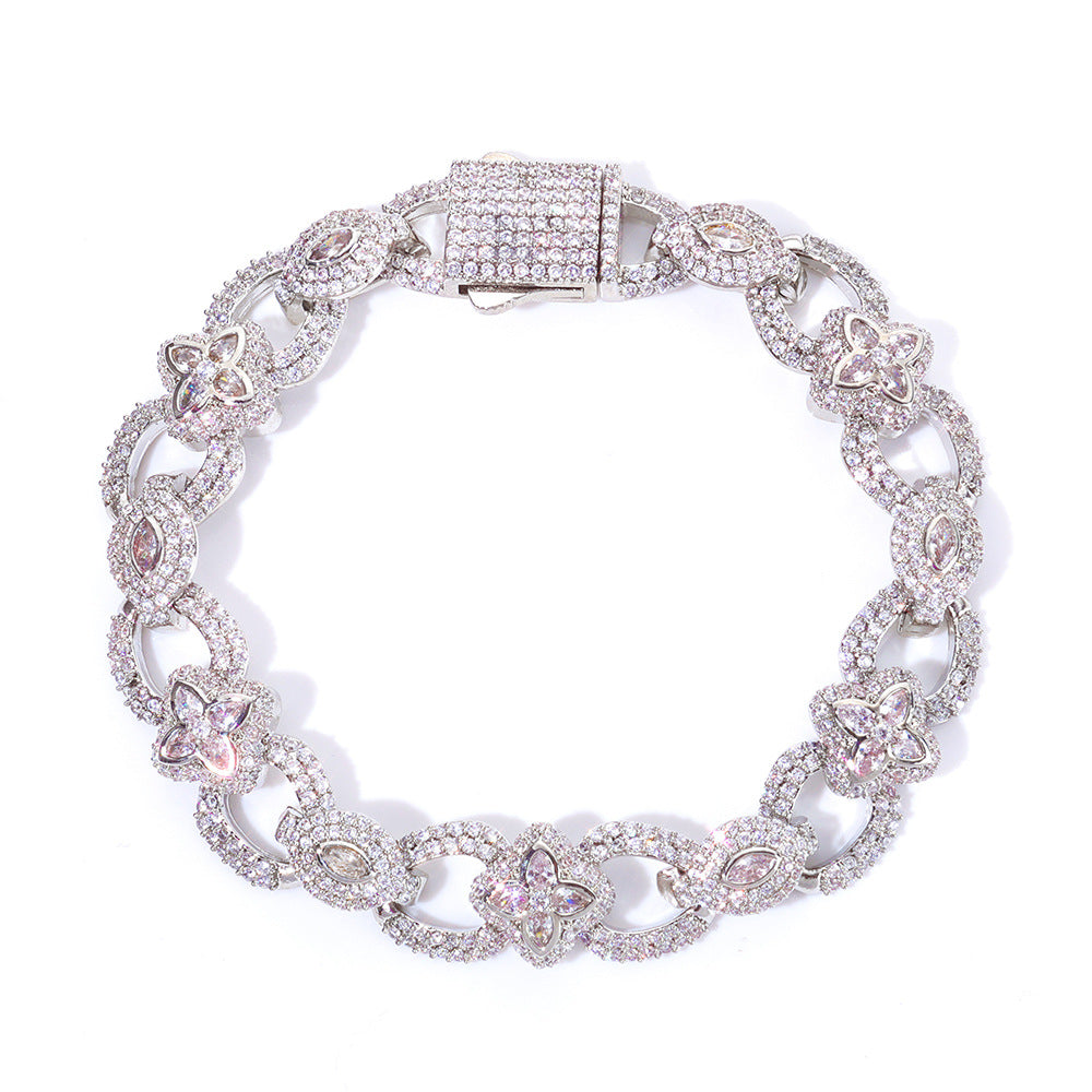 Grand Iced Clover Link Bracelet