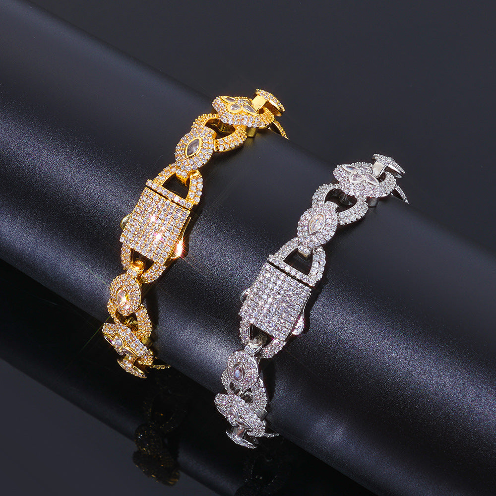 Grand Iced Clover Link Bracelet