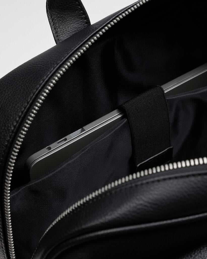 Minimal Tour Leather Backpack