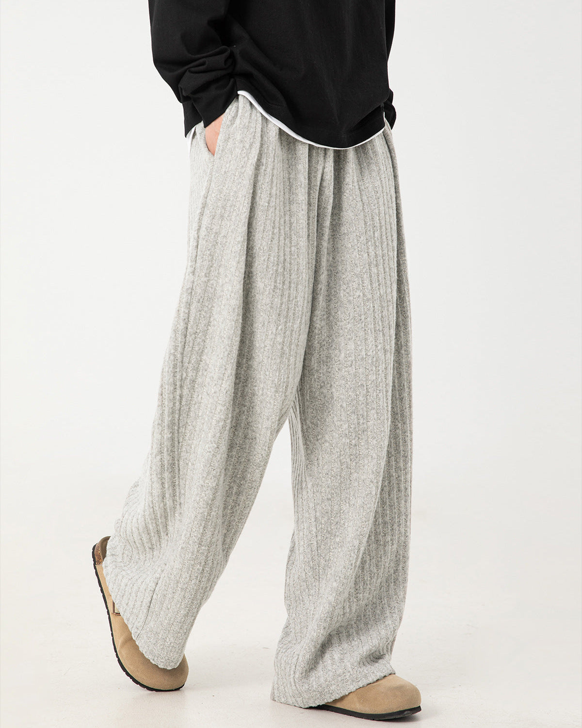 The Textured Fleece Sweatpants