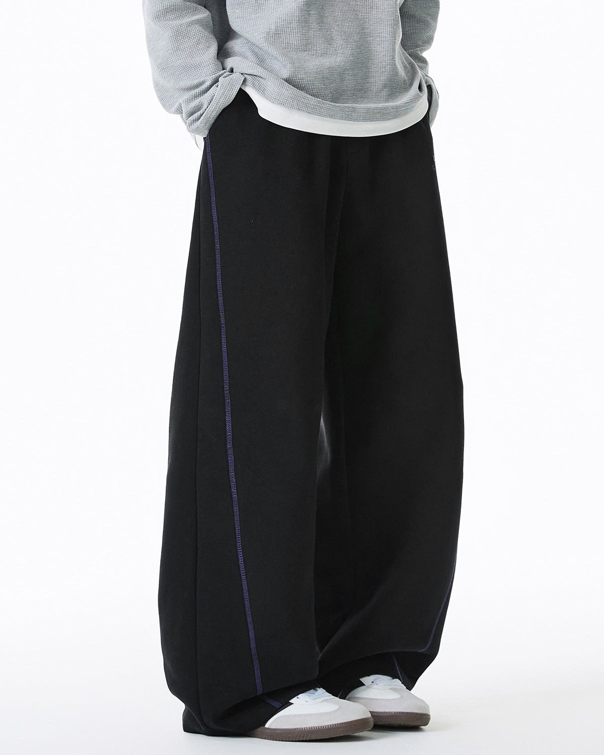 The Contour Split Sweatpants