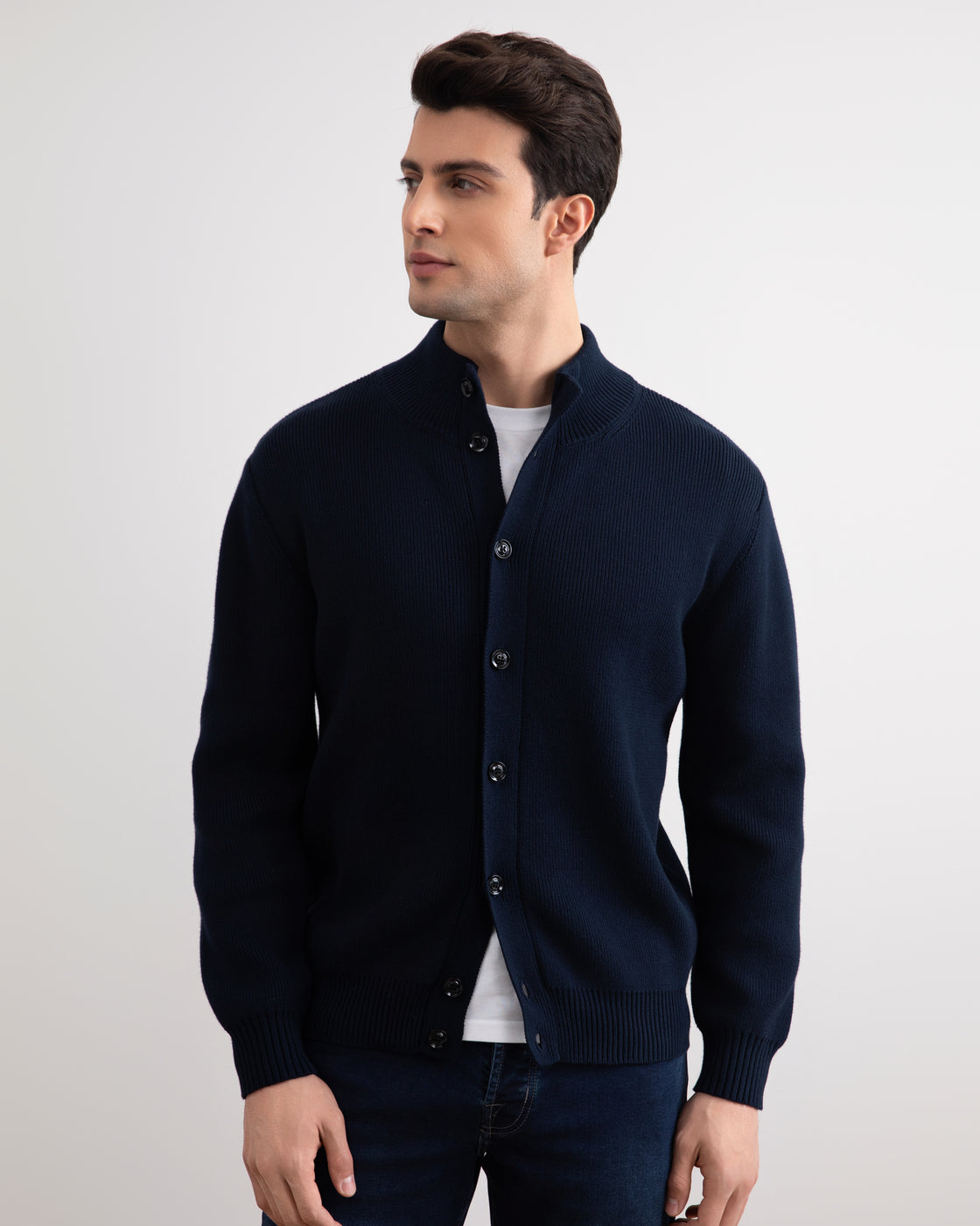 Navy ribbet cardigan med knaplukning