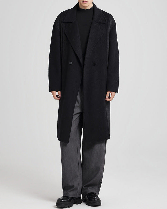 Der luxuriöse wendbare Tweed-Wollmantel