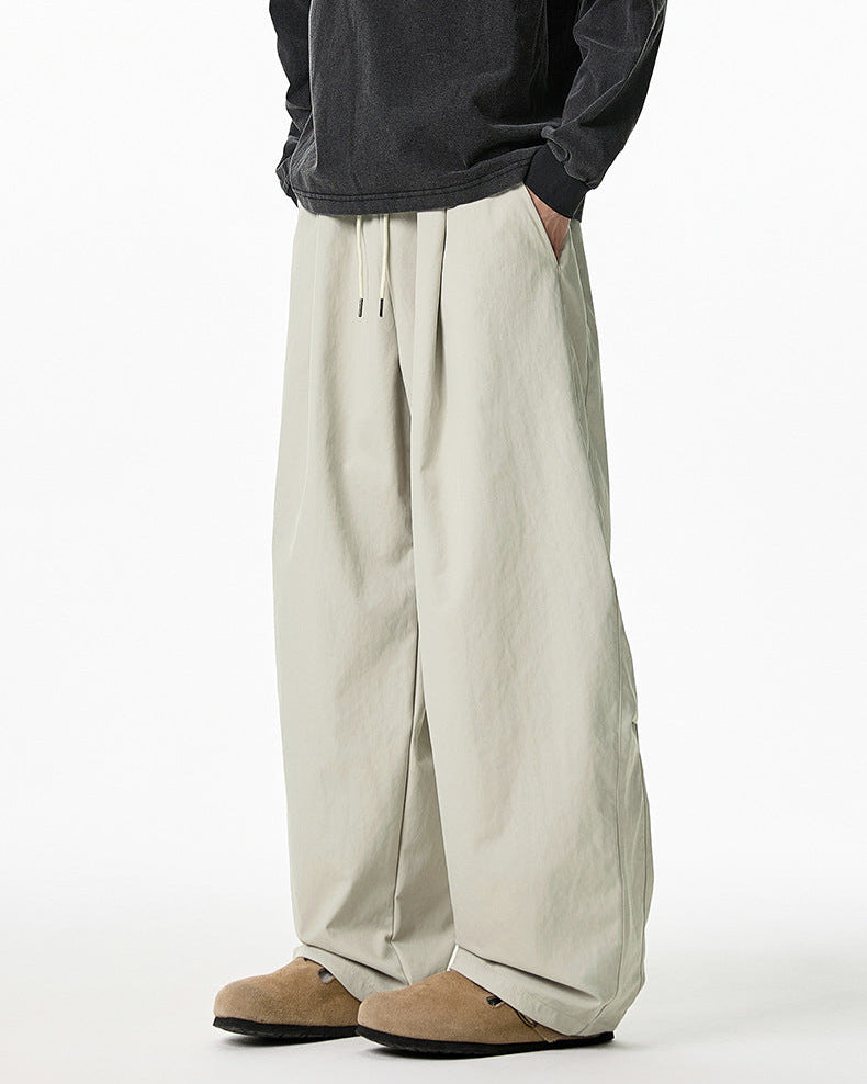 Die gefaltete Freizeithose im japanischen Stil