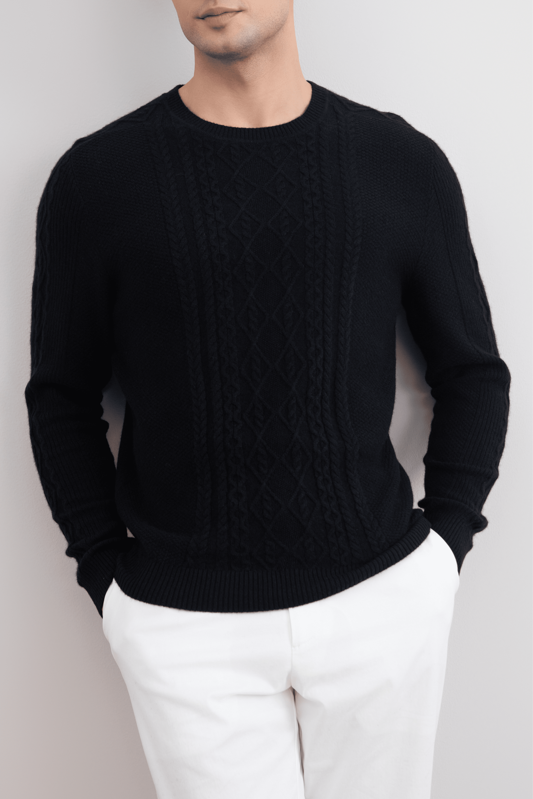 Schwarzer Kaschmir-Zopfstrick-Crewneck
