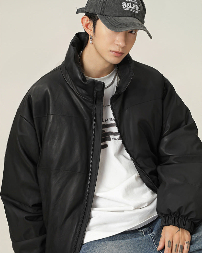 Kurze Pufferjacke mit Stehkragen aus PU-Baumwolle