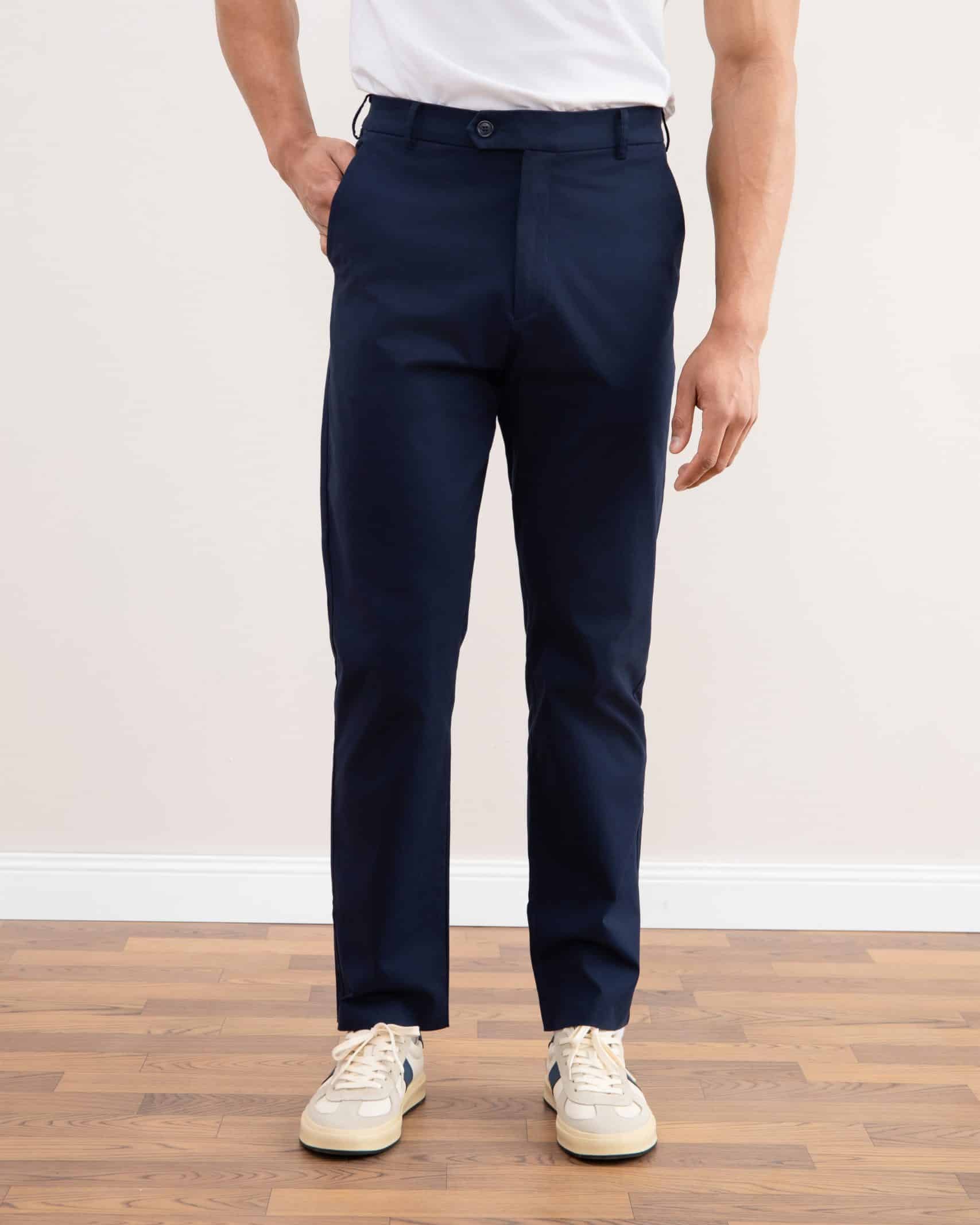 Pantalón azul recto plisado