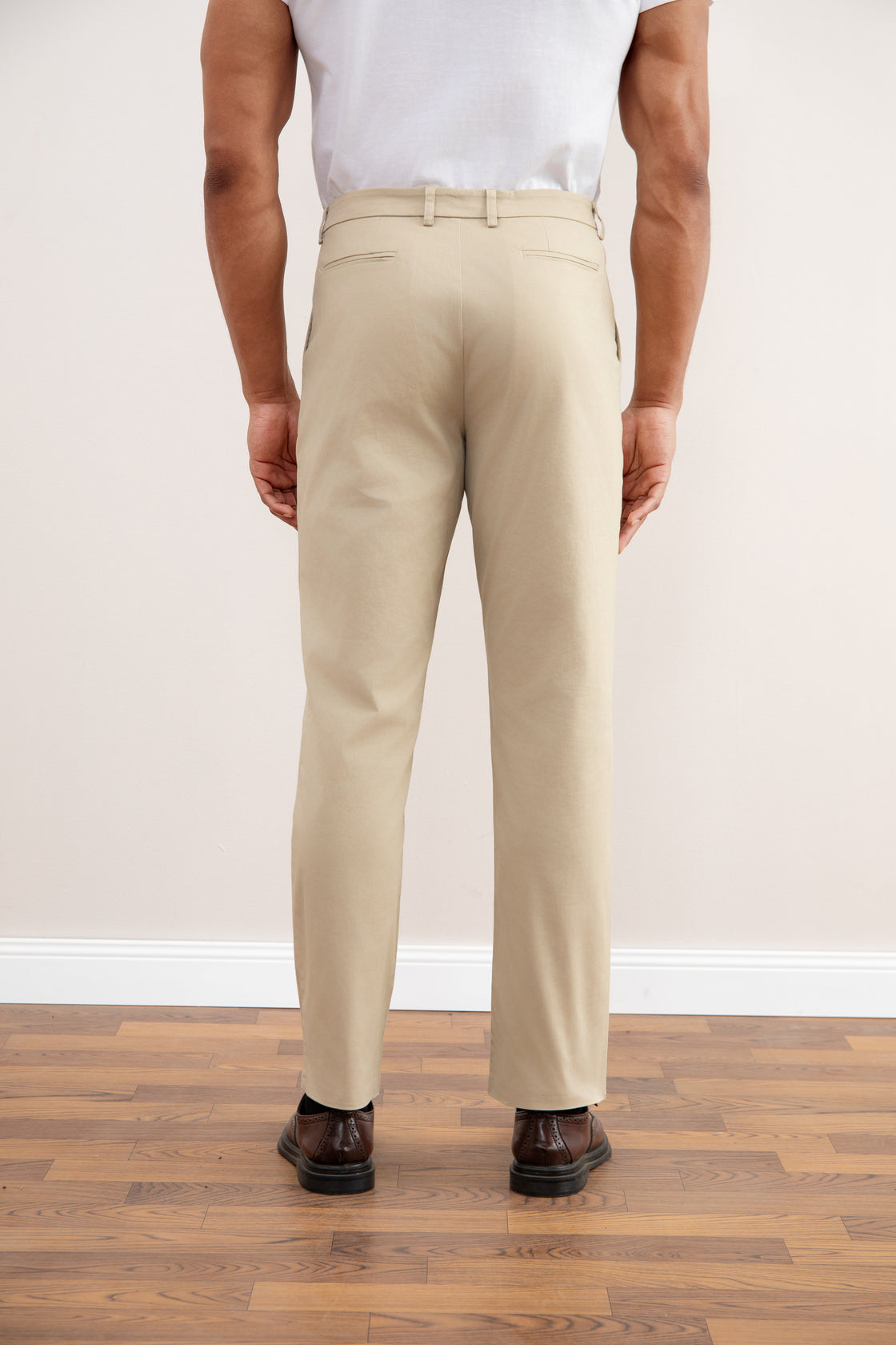 Beige suorakantinen chino