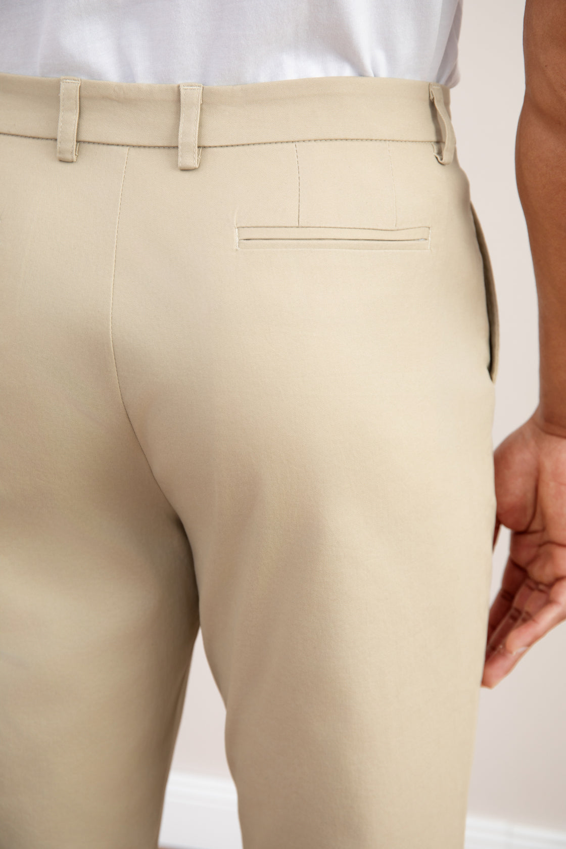 Beige suorakantinen chino