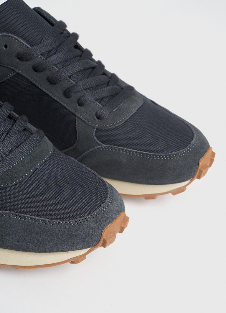 Yksinkertainen mokkanahka insertti Sneaker