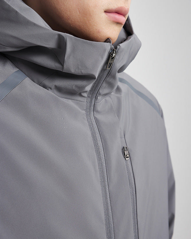 La veste à capuchon de la série Explorer