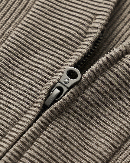 Le cardigan en tricot stylé à col en V Mo Maike 2025