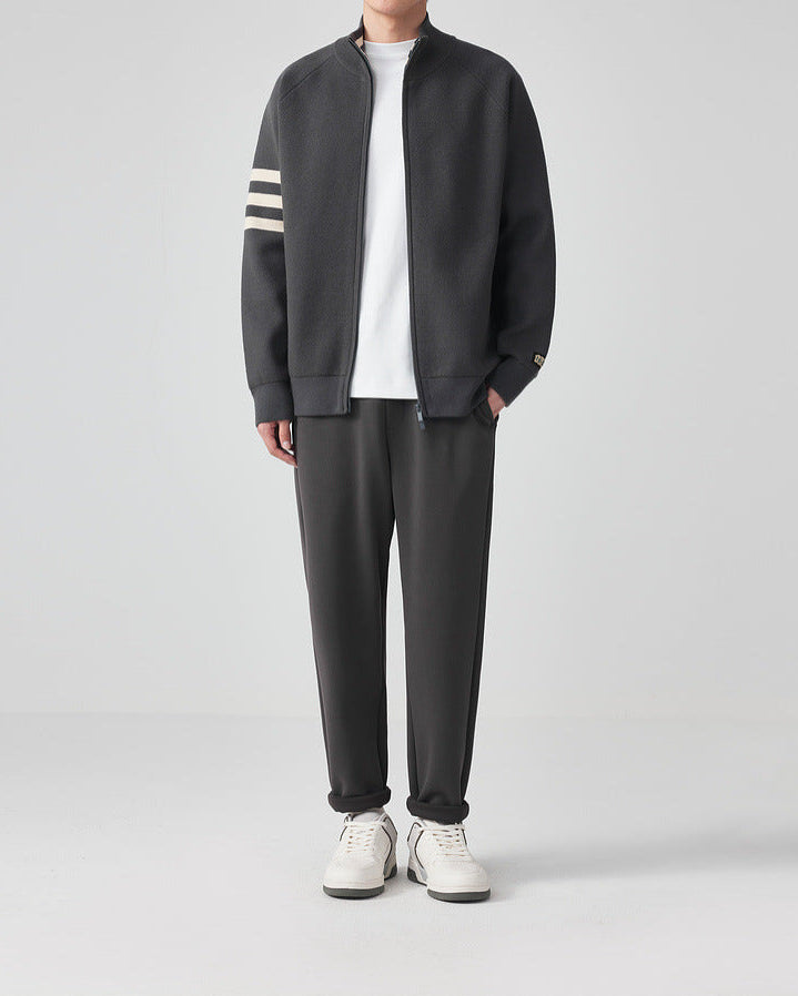 Le cardigan tricoté « Urban Stripe » de Modemaike